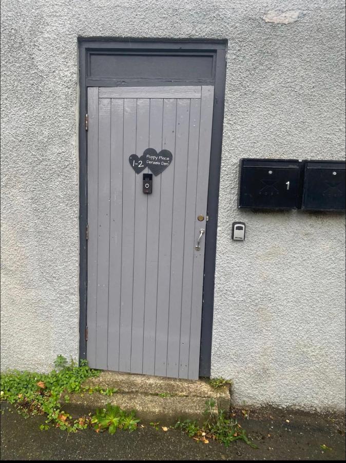 Poppy'S Place Llandudno Junction Eksteriør billede