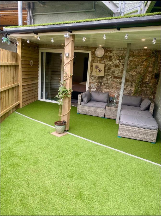 Poppy'S Place Llandudno Junction Eksteriør billede